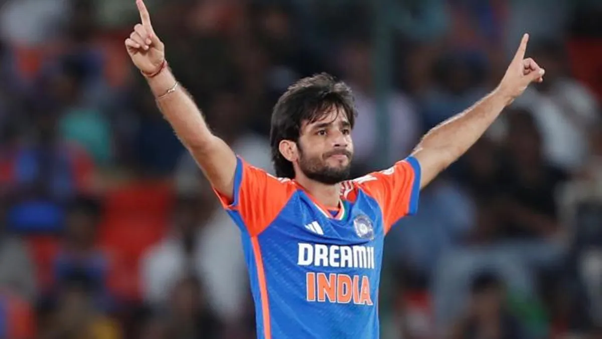 Ravi Bishnoi Replaces Varun in T20I Squad Ravi Bishnoi Replaces Varun in T20I Squad