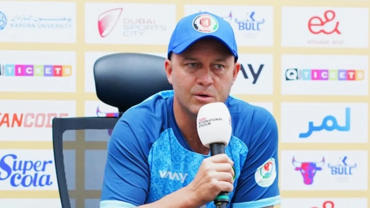 Jonathan Trott Joins Ireland as Consultant
