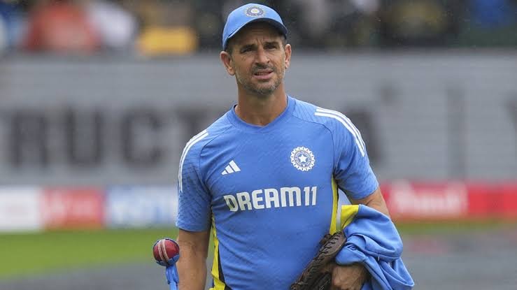 Ryan ten Doeschate Wants to Step Down From India Role