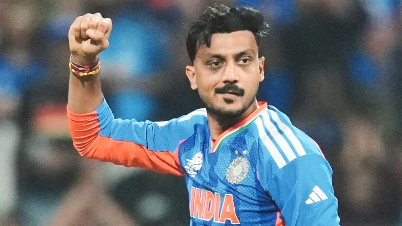 Deep Dasgupta Compares Axar, Sanju Absence