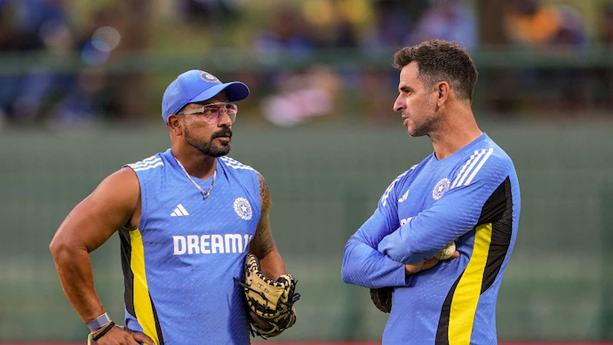 BCCI Reacts To T Dilip, Doeschate Departure