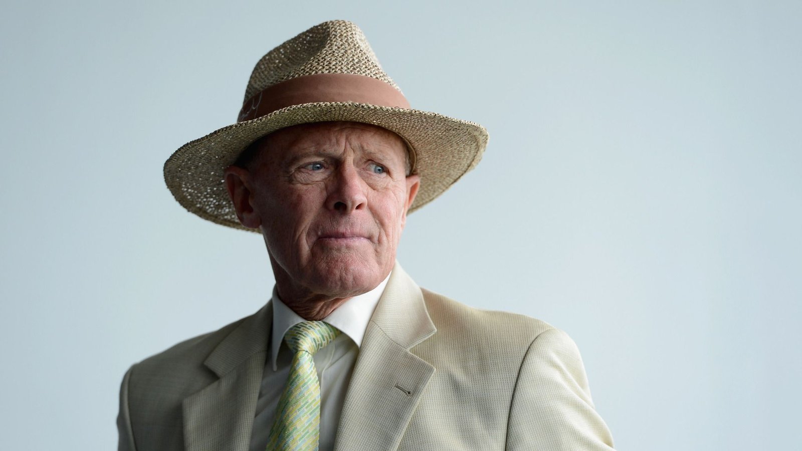 Geoffrey Boycott Sends Strong Message to England Players
